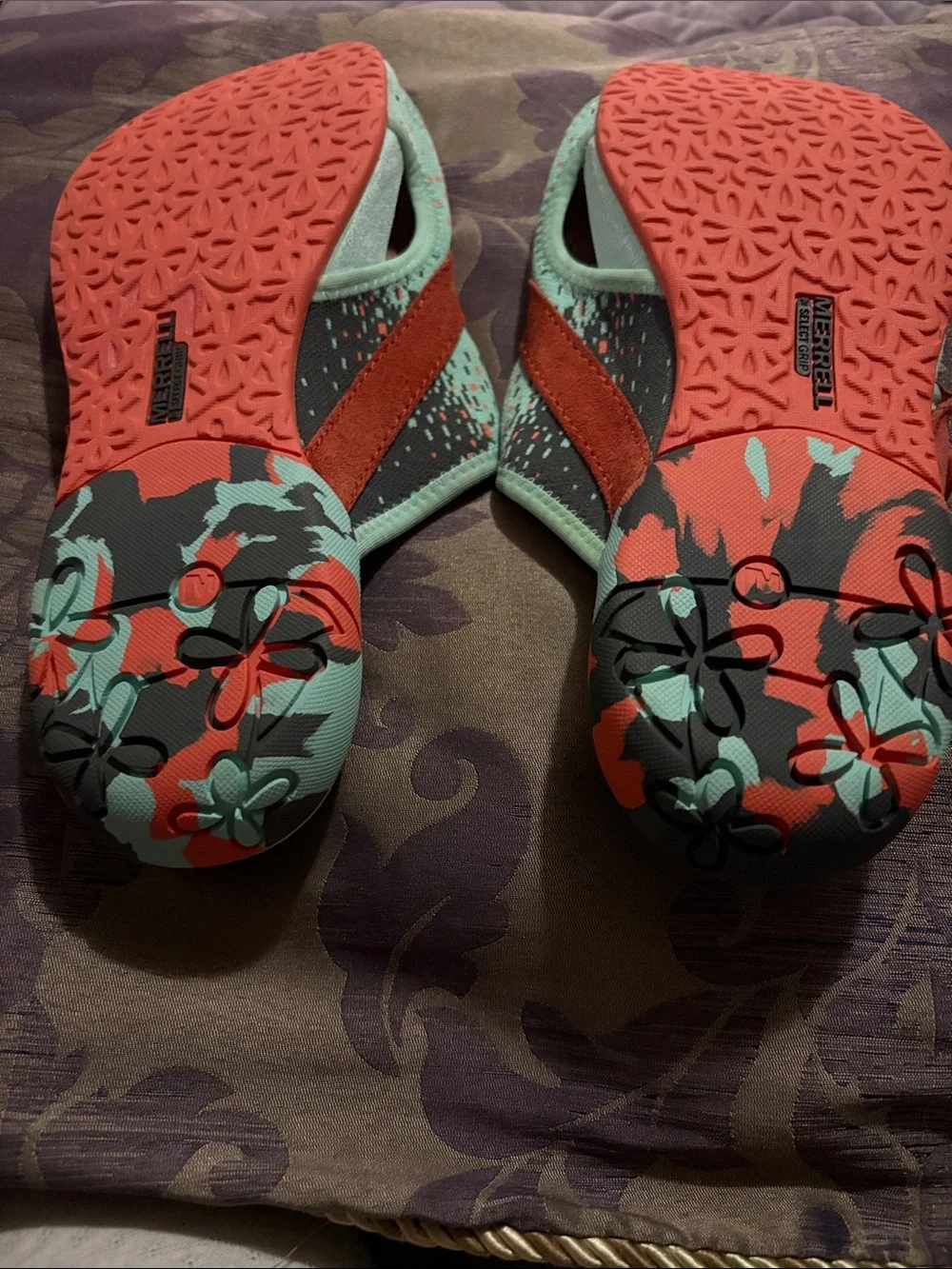 Merrell lightweight thong